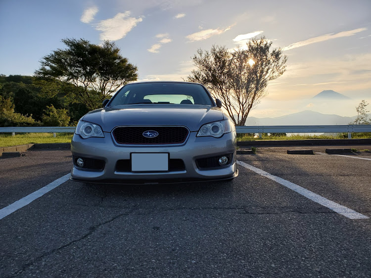 レガシィB4の正面写真・大黒PA・ドライブ・#正面写真に関するカスタム事例の投稿画像1枚目