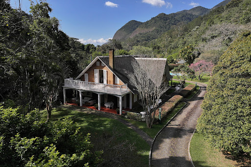House with pool and garden 5