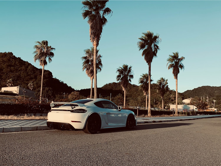 ケイマン GT4のPorsche・718ケイマンGT4・秋吉台・萩フォルニア・718CaymanGT4に関するカスタム事例の投稿画像3枚目