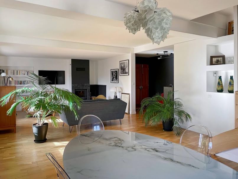 Vente duplex 5 pièces 151 m² à Saint-Cyr-au-Mont-d'Or (69450), 520 000 €