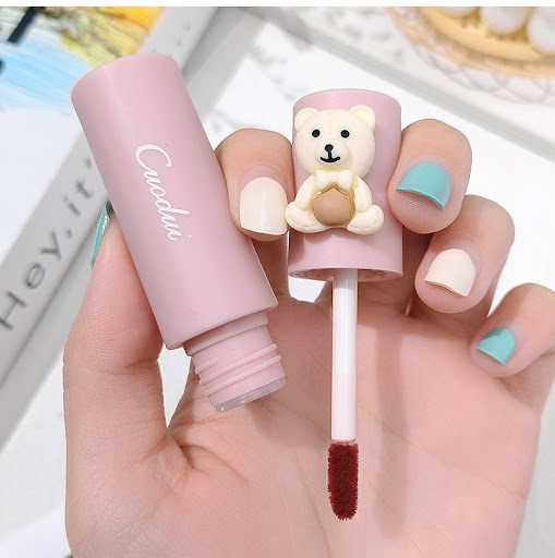 Title 5, Velvet Matte Lip Mud Matte Achieve a velvety s...