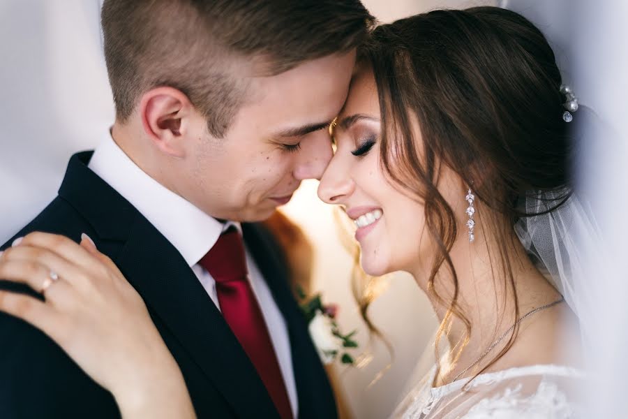 Wedding photographer Vladimir Lesnikov (lesnikov). Photo of 17 December 2018