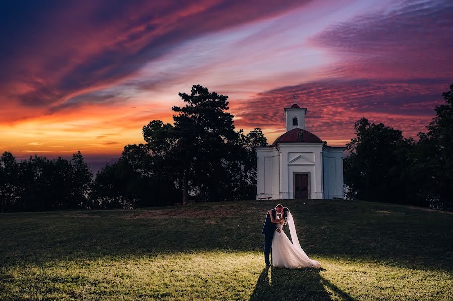 Fotografer pernikahan Petr Hrubes (harymarwell). Foto tanggal 30 Mei 2022