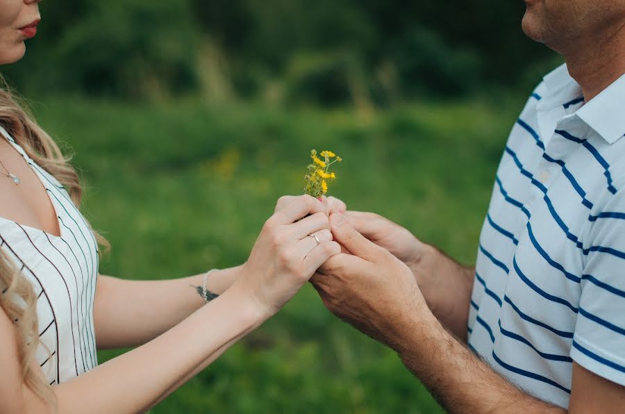 Wedding photographer Anastasiya Lyalina (lyalina). Photo of 12 June 2019