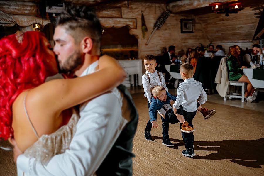 Fotografo di matrimoni Łukasz Potoczek (zapisanekadry). Foto del 28 aprile 2023