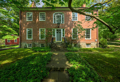 House with garden 3