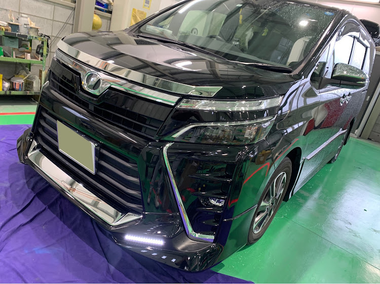 ヴォクシーのTRDエアロに関するカスタム事例の投稿画像1枚目