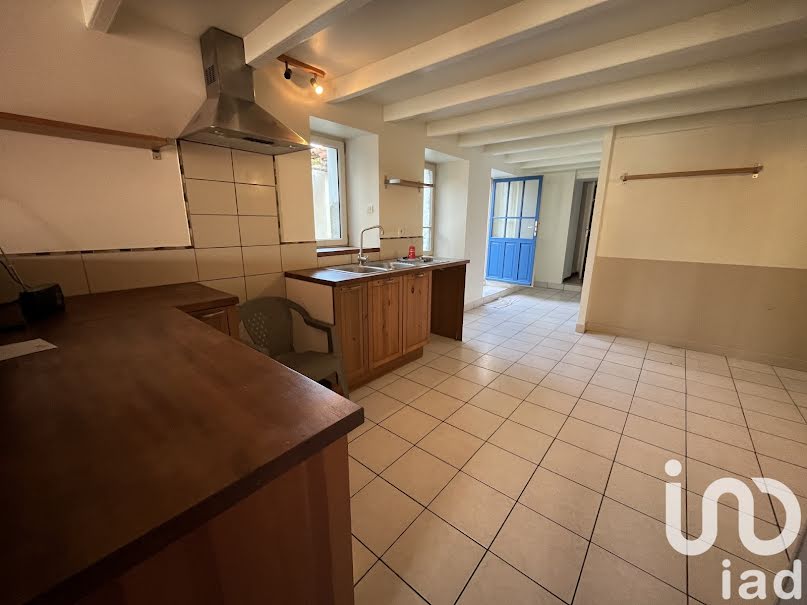 Vente maison 5 pièces 183 m² à Le Tallud (79200), 132 000 €