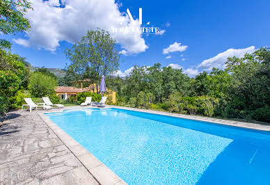 House with pool and terrace 2