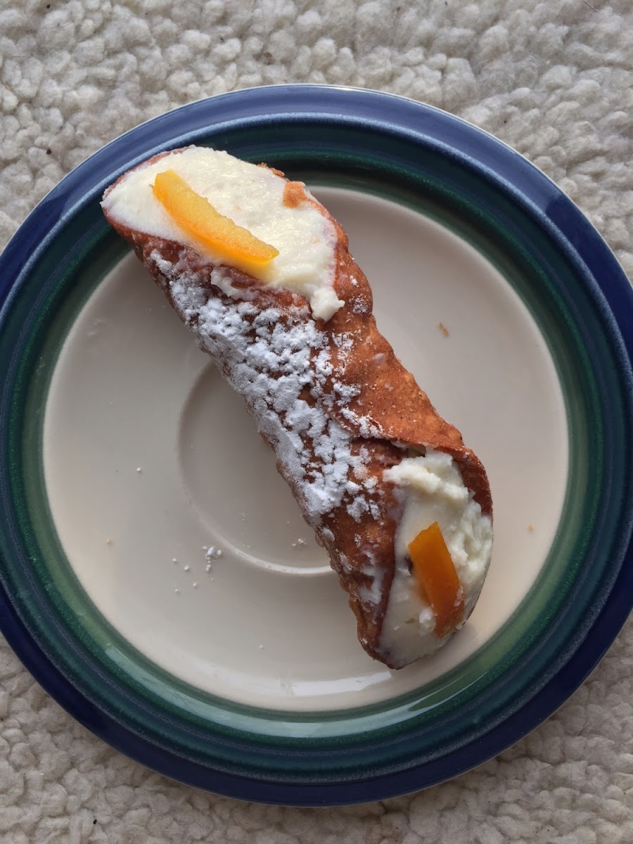 Gluten free cannoli