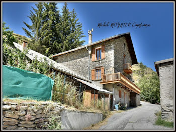 maison à Aiguilles (05)