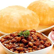 Punjabi Chole Bhature photo 2