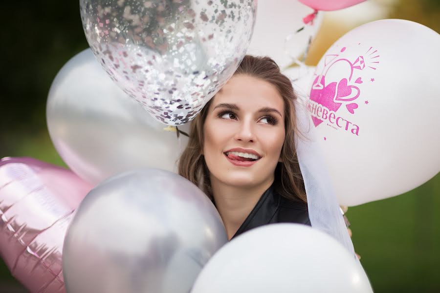 Fotógrafo de casamento Lora Kravcova (wedlora). Foto de 30 de janeiro 2021