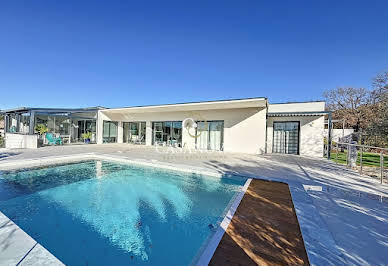 House with pool and terrace 1