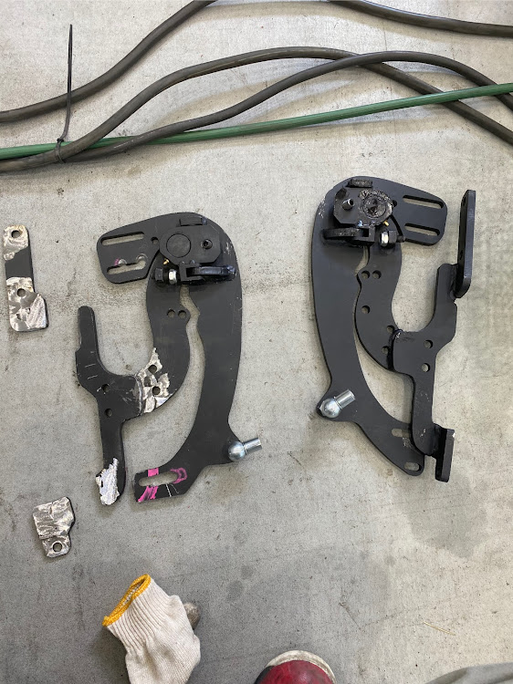 フェアレディZのガルウィング・Z33後期・DIY?に関するカスタム事例の投稿画像3枚目