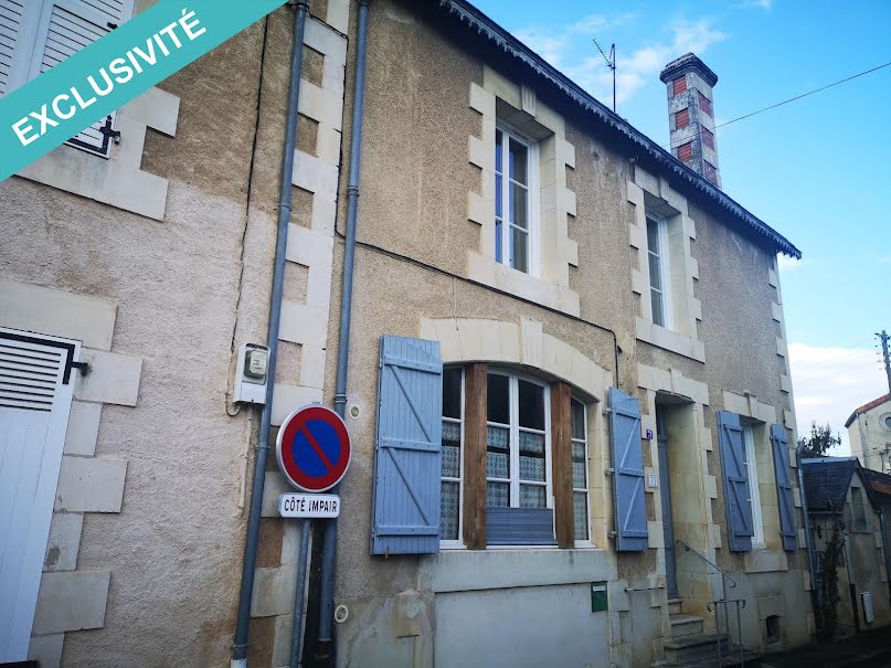 Vente maison 5 pièces 112 m² à Montmorillon (86500), 90 000 €