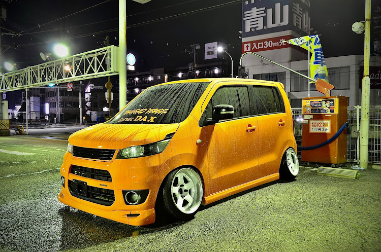 ワゴンRスティングレーの水も滴る良い愛車・mh23・80ノア・ZRR80に関するカスタム事例の投稿画像1枚目