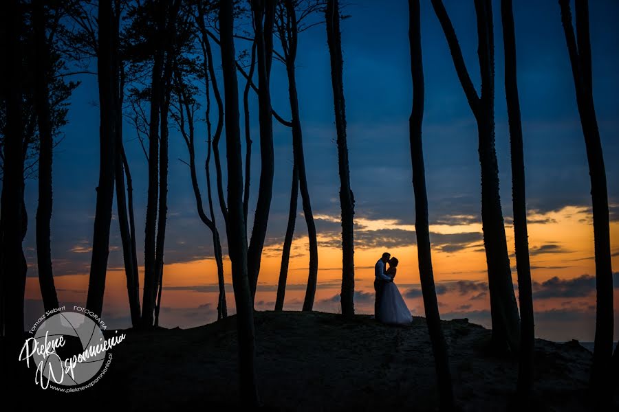 Fotógrafo de bodas Tomasz Siebert (fotoreporter). Foto del 24 de abril 2019