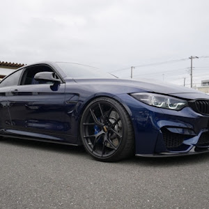 M4 クーペ F82