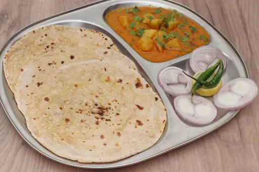 4 Roti With Gravy Sabji And Salad