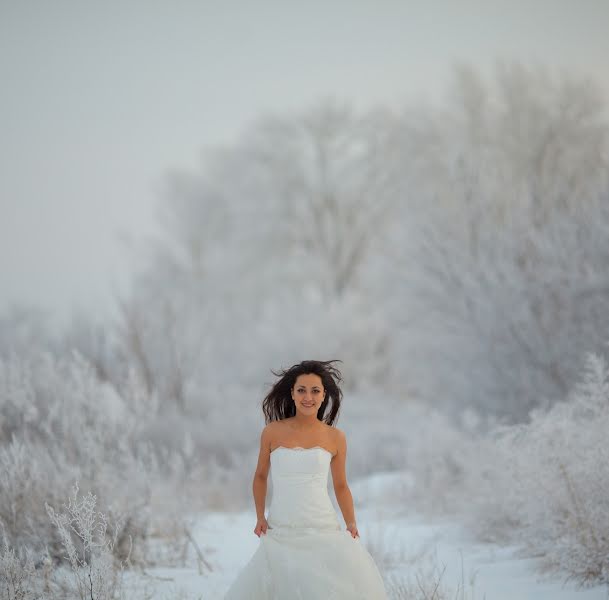 Wedding photographer Gaukhar Zukenova (gohasz). Photo of 5 February 2014