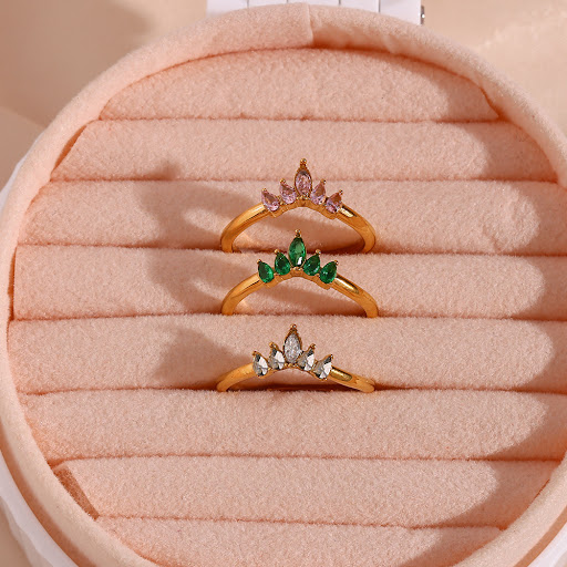 Title 2, Finnian Diamond Ring Dazzling Radiance Engageme...