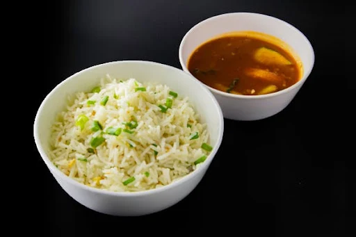 Garlic Fried Rice With Hot Garlic Sauce