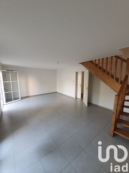 Location  maison 4 pièces 93 m² à Moissy-Cramayel (77550), 1 500 €