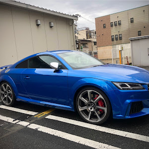 TT RS クーペ A6