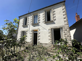 maison à Saint-Amand-Montrond (18)