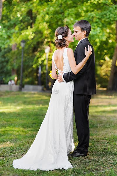 Düğün fotoğrafçısı Aleksandr Denisov (sonce). 14 Ağustos 2014 fotoları