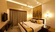 Saravana's Golden Fruits Business Suites photo 4