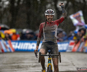 Alvarado verspeelt de eindzege in de Wereldbeker door een valpartij, Lucinda Brand wint in Hoogerheide