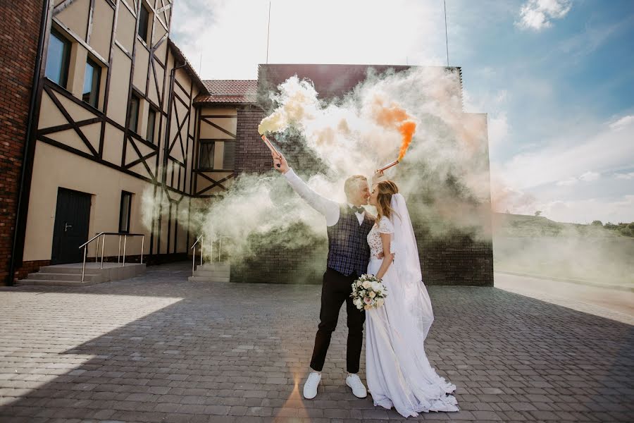 Fotógrafo de casamento Yuliya Zaruckaya (juzara). Foto de 27 de janeiro 2020