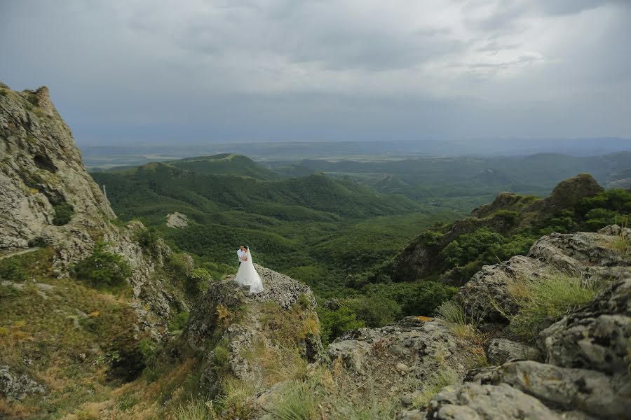 Fotografo di matrimoni Bondo Javakhishvili (tbilisi). Foto del 6 luglio 2020