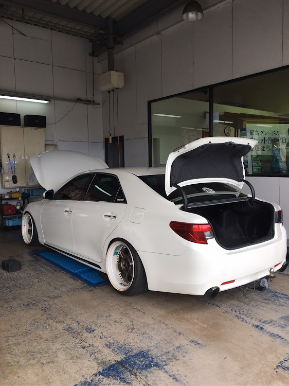 マークX HKS 車高調