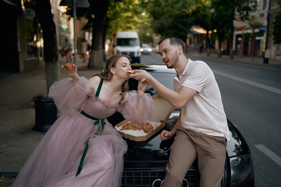 Fotografo di matrimoni Elena Kovaleva (elenakovalevaph). Foto del 20 luglio 2022