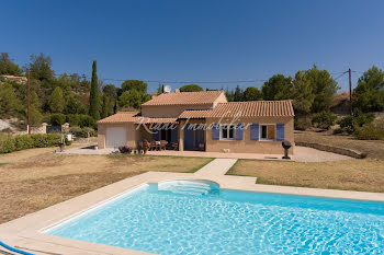 maison à Saint-Saturnin-lès-Apt (84)