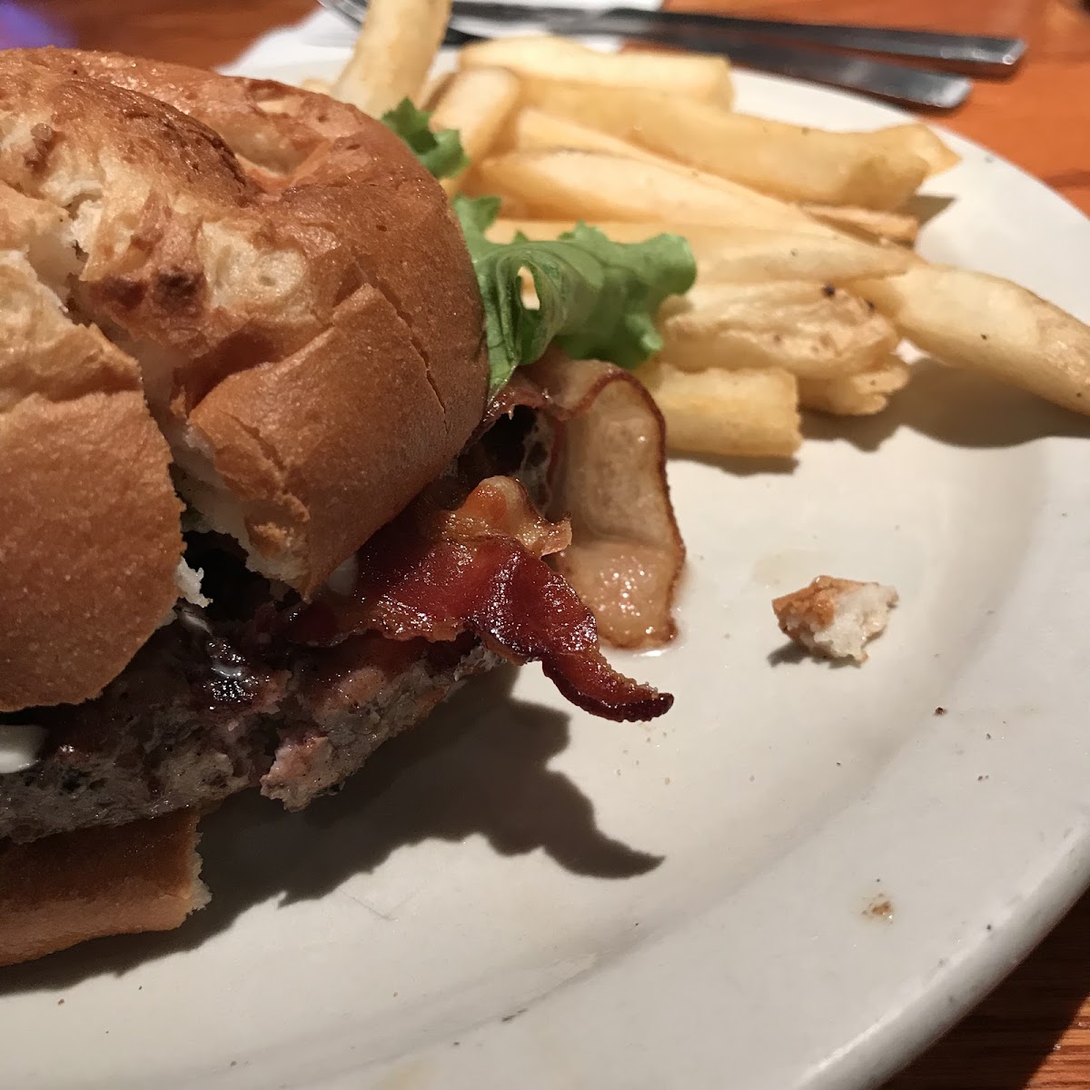 Gluten-Free Bread/Buns at Glory Days Grill