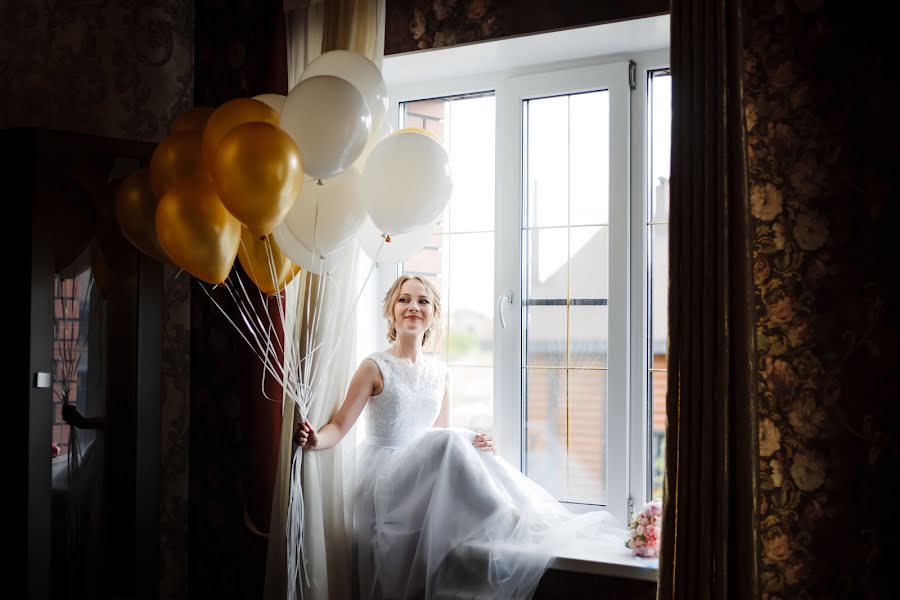 Wedding photographer Olya Yaroslavskaya (olgayaros86). Photo of 4 July 2018