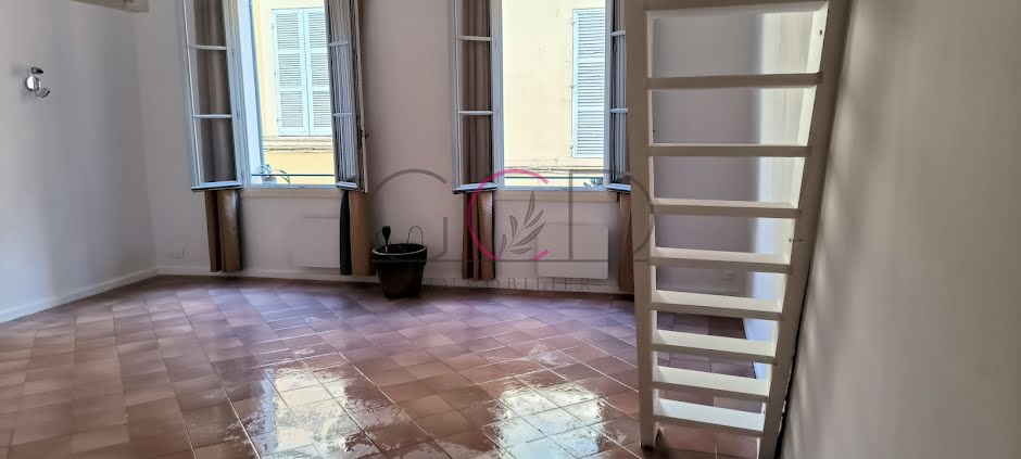 Location  appartement 2 pièces 50.56 m² à Aix-en-Provence (13090), 980 €