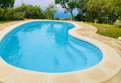 Seaside house with pool and garden 3