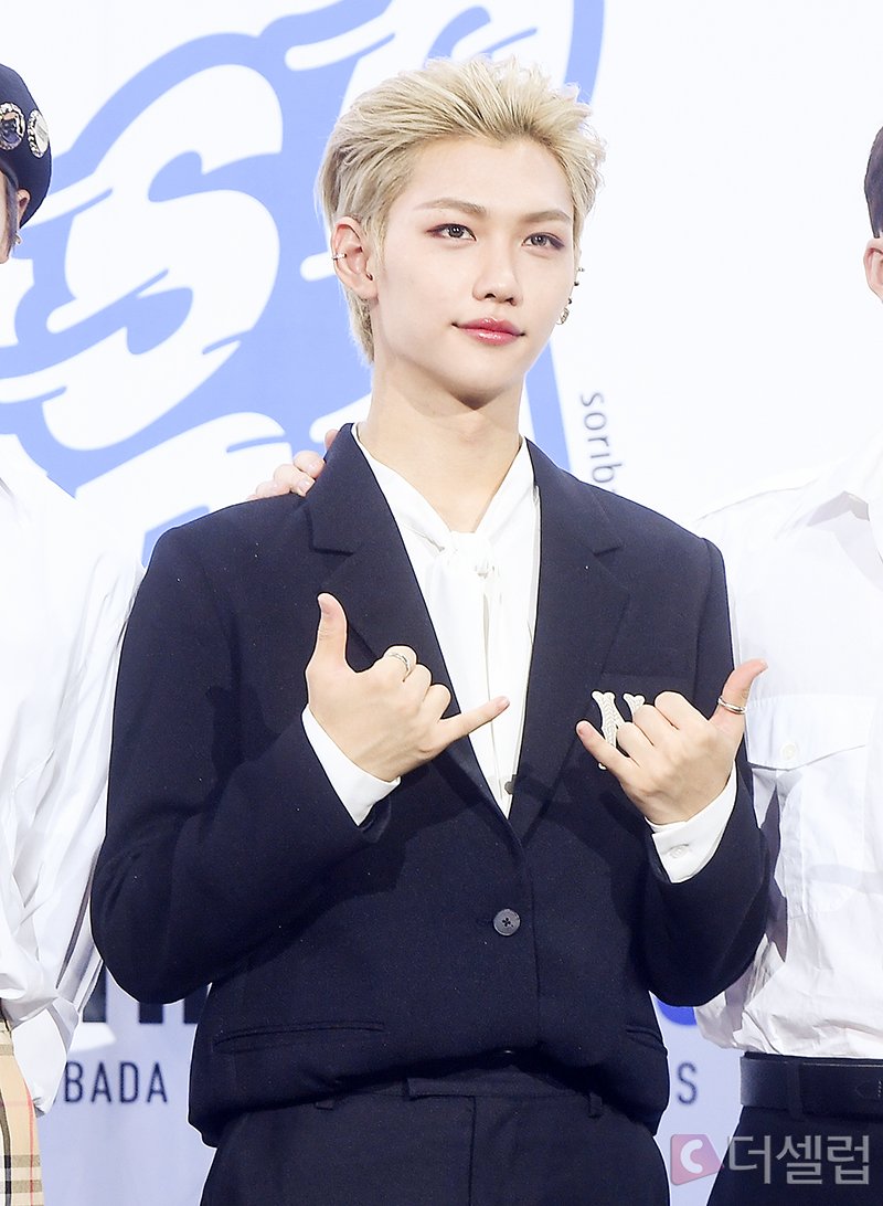 Stray Kids Felix Is Wrecking Everyone With His New Mullet - KpopHit ...