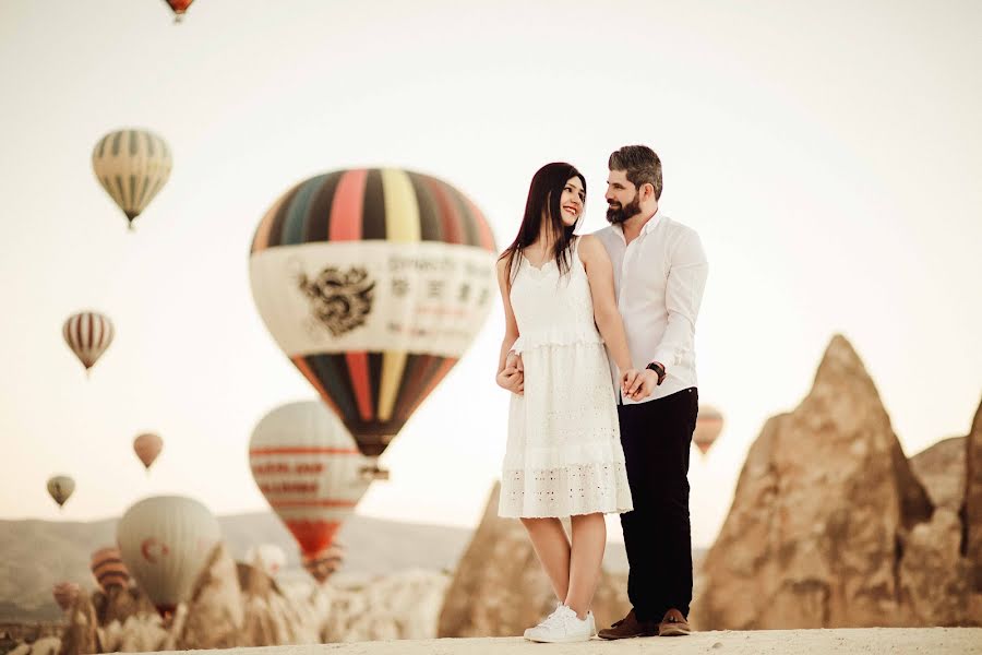 Fotógrafo de casamento Bekir Işık (bekirisik). Foto de 22 de dezembro 2021