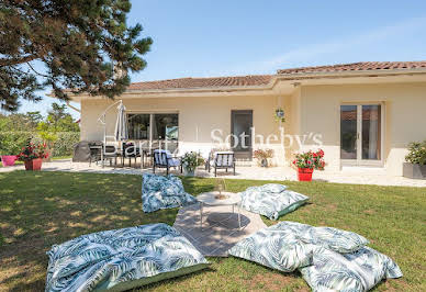 Maison en bord de mer avec jardin 4