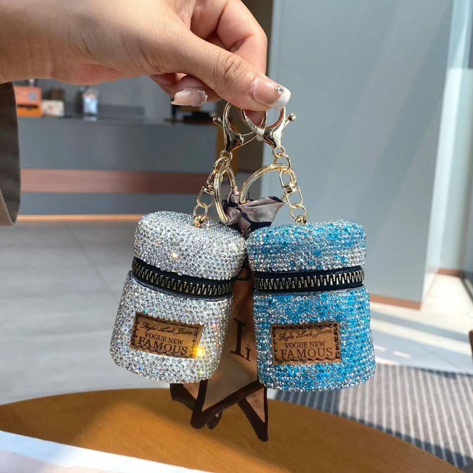 Mini sac à boucle tendance, incontournable pour femmes, s'accorde avec tout, un accessoire polyvalent et élégant pour compléter n'importe quel look.