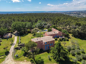 propriété à Aix-en-Provence (13)