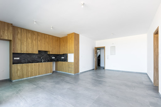 Modern kitchen with wooden cabinets - Luxury apartment / penthouse for sale in Paphos, 2 bedrooms