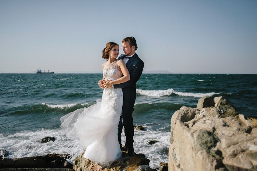 Wedding photographer Aleksandr Khom (sipmyocean). Photo of 18 March 2019