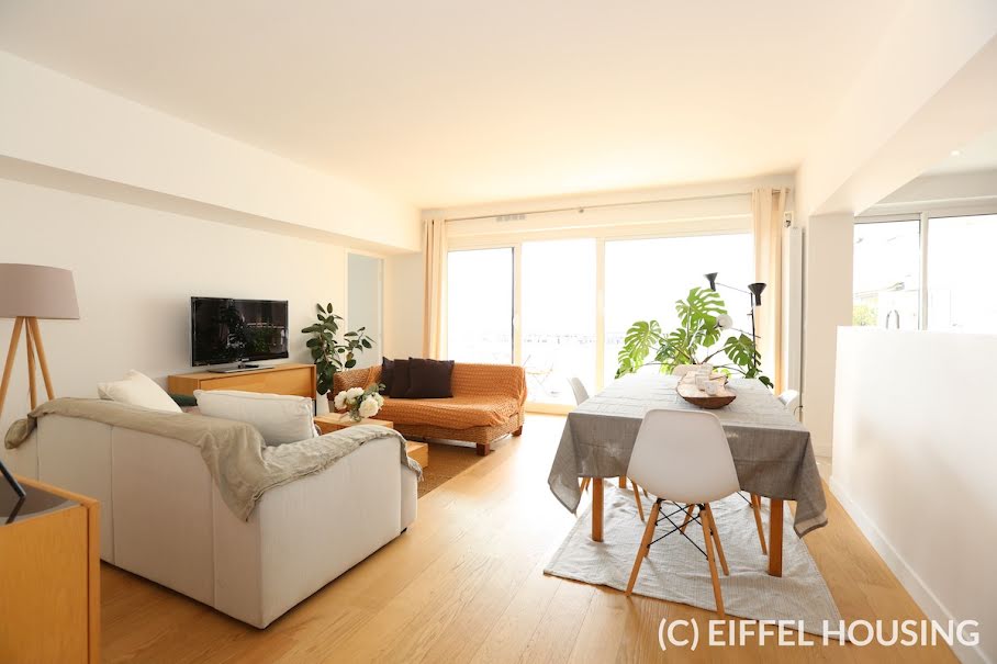 Location meublée appartement 3 pièces 71 m² à Paris 15ème (75015), 2 880 €